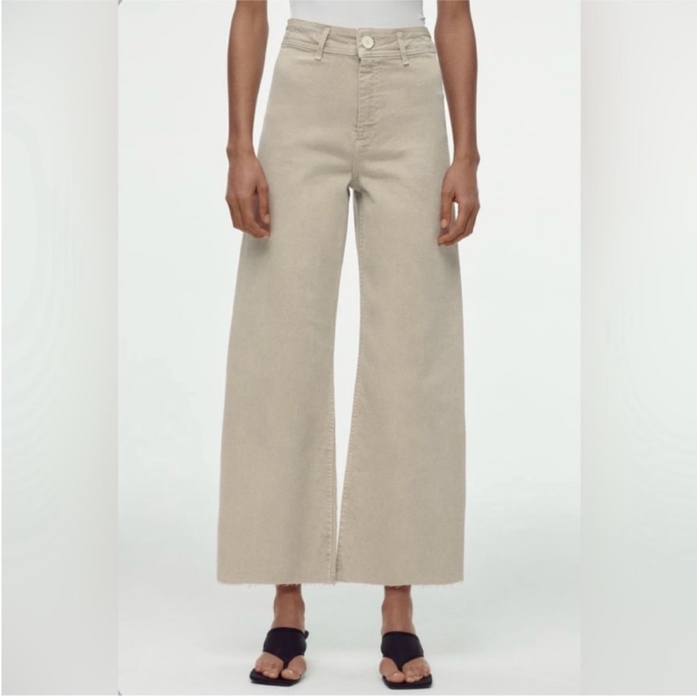 Zara Straight Leg Jeans in Light Beige